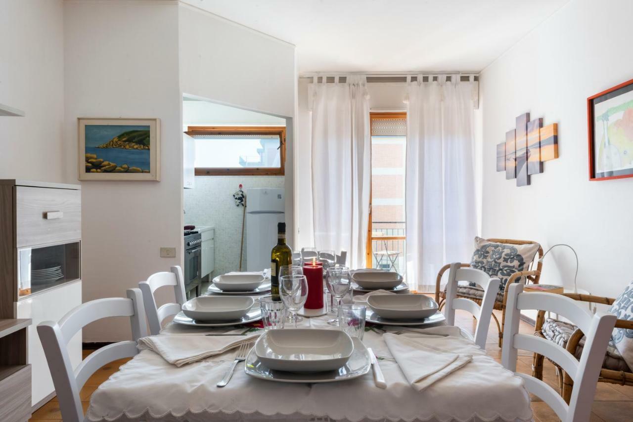 Appartamento Clara 11 Follonica Bagian luar foto